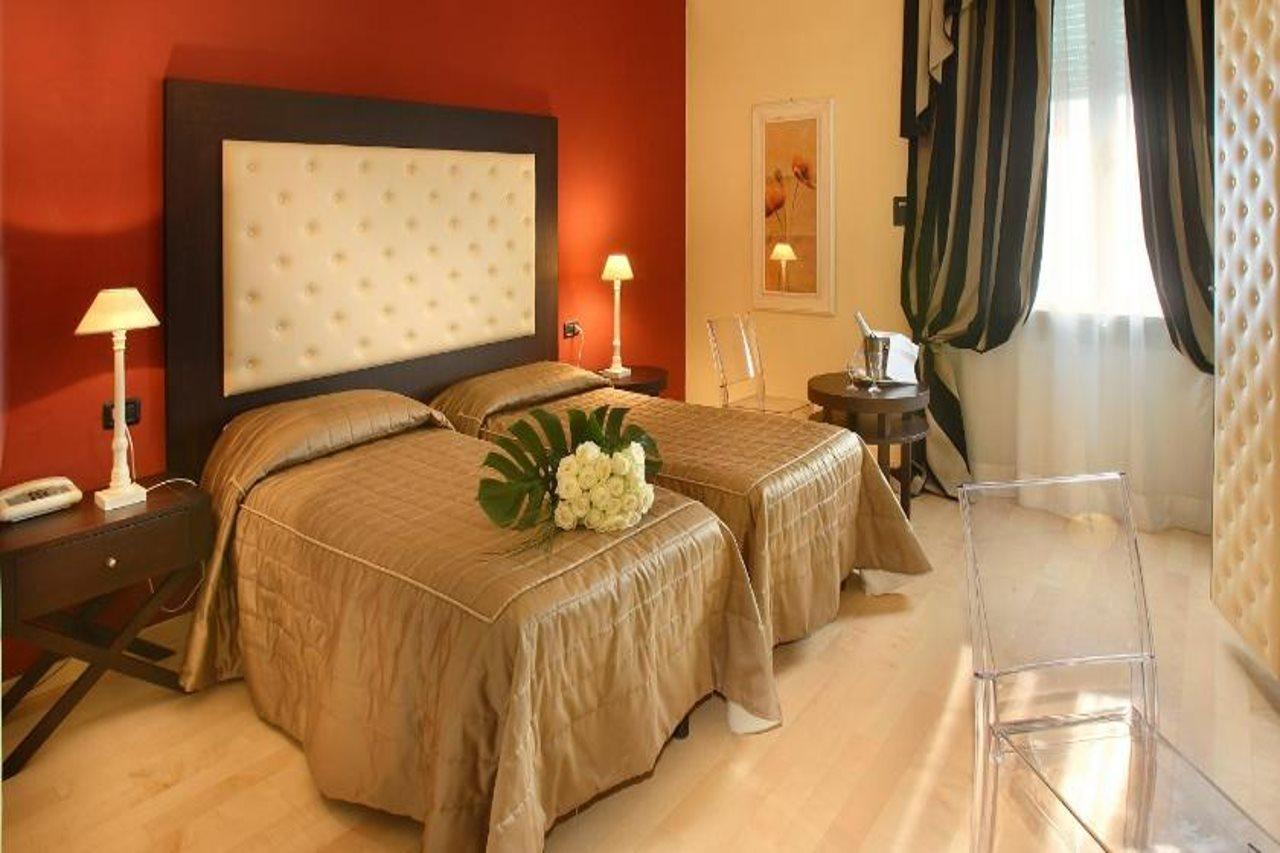 Hotel Manzoni Wellness&Spa مونتيكاتيني تيرمي المظهر الخارجي الصورة