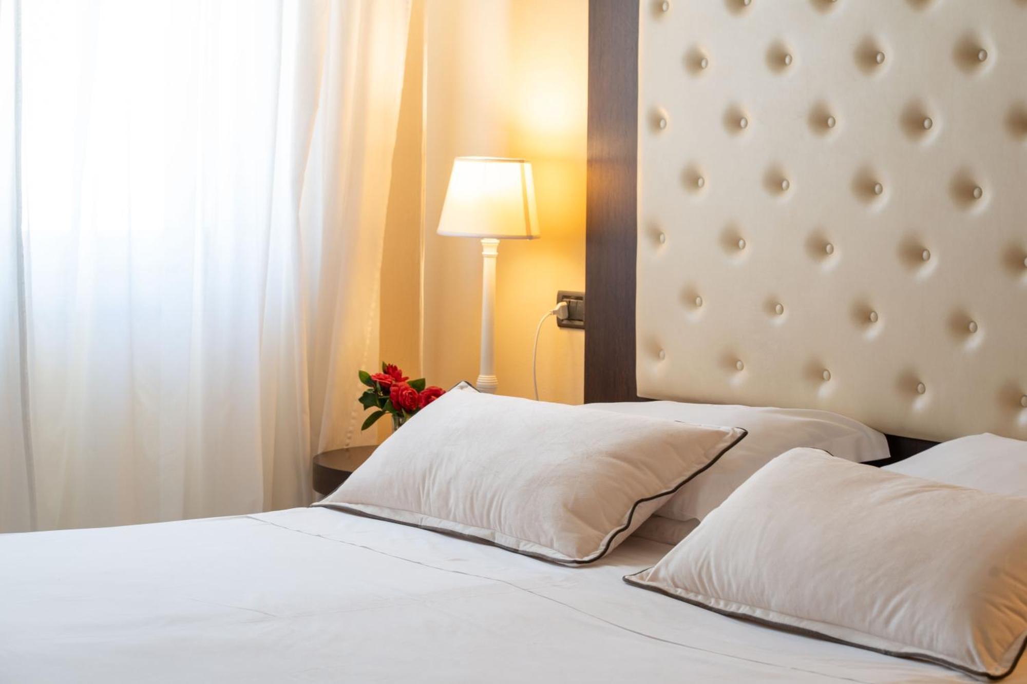 Hotel Manzoni Wellness&Spa مونتيكاتيني تيرمي المظهر الخارجي الصورة
