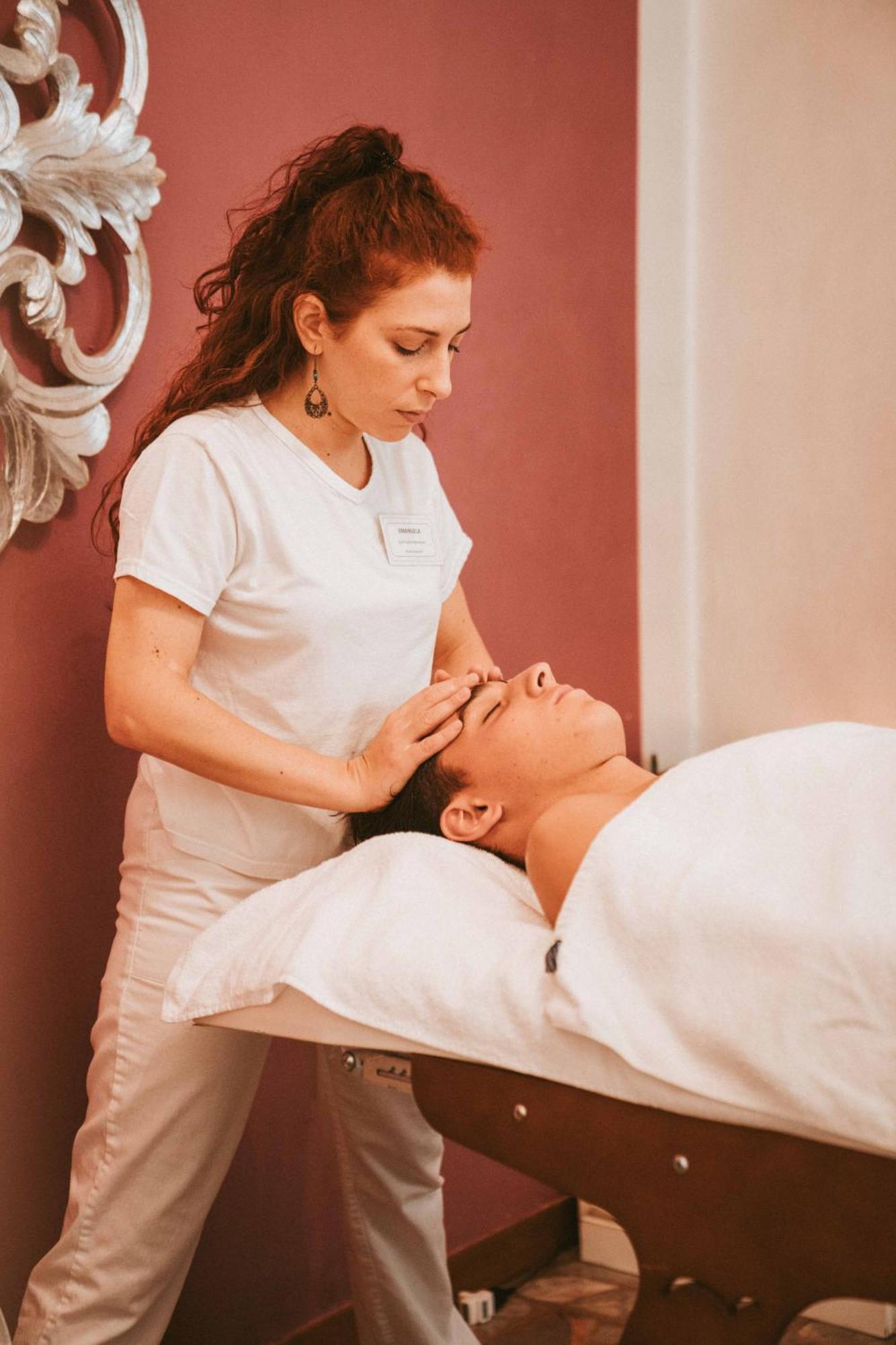 Hotel Manzoni Wellness&Spa مونتيكاتيني تيرمي المظهر الخارجي الصورة