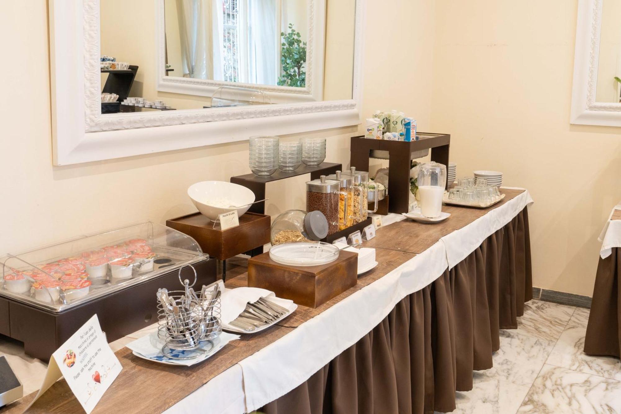 Hotel Manzoni Wellness&Spa مونتيكاتيني تيرمي المظهر الخارجي الصورة