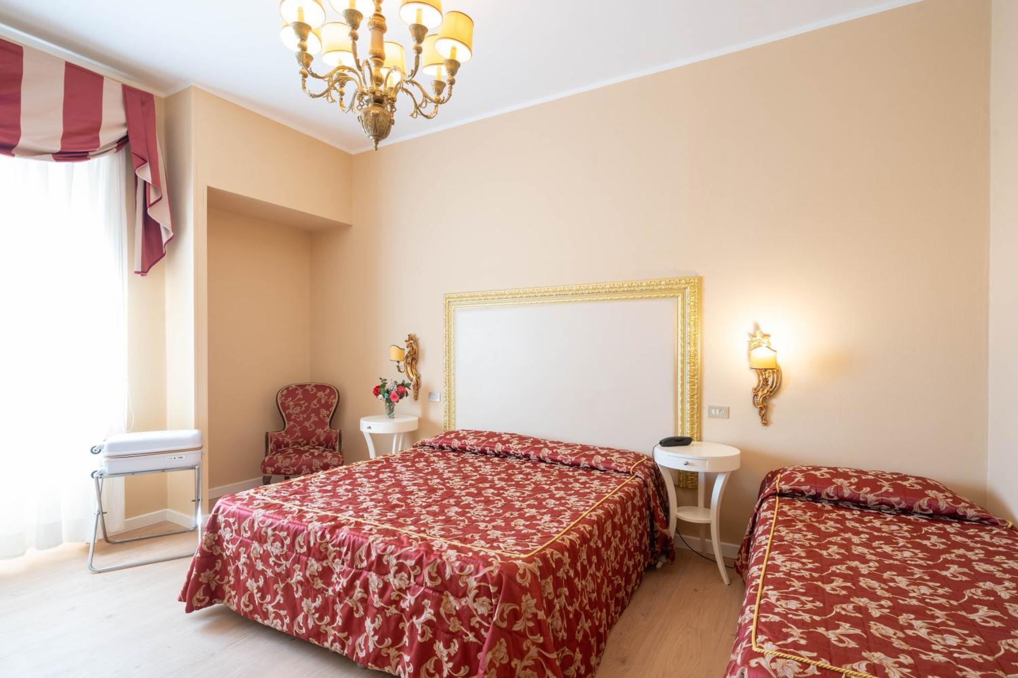 Hotel Manzoni Wellness&Spa مونتيكاتيني تيرمي المظهر الخارجي الصورة