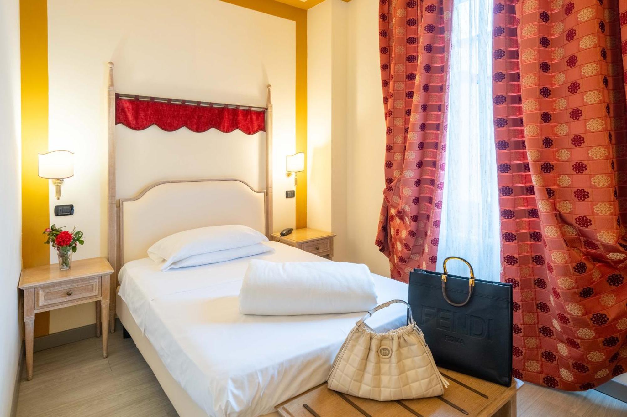 Hotel Manzoni Wellness&Spa مونتيكاتيني تيرمي المظهر الخارجي الصورة