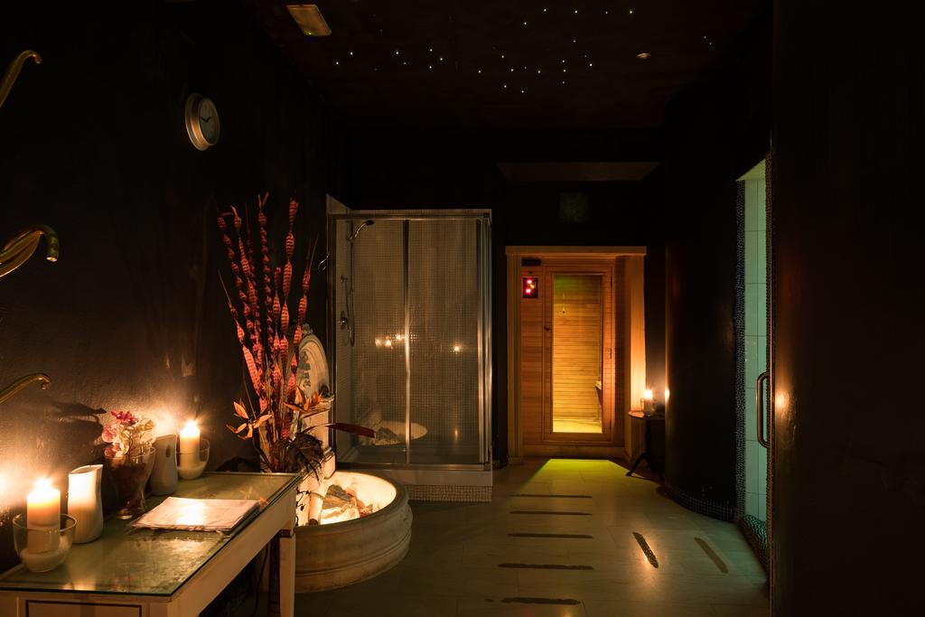 Hotel Manzoni Wellness&Spa مونتيكاتيني تيرمي المظهر الخارجي الصورة